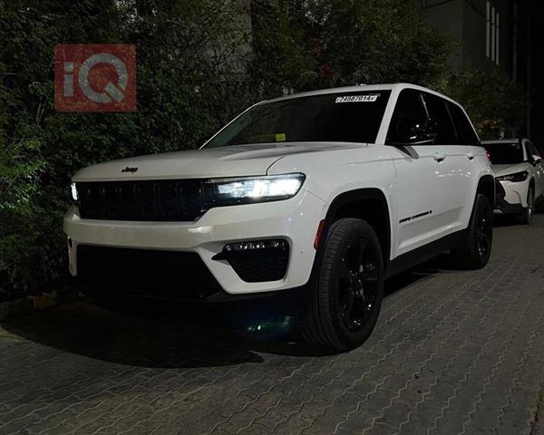 جيب جراند شيروكي 2023 للبيع في العراق - البصرة